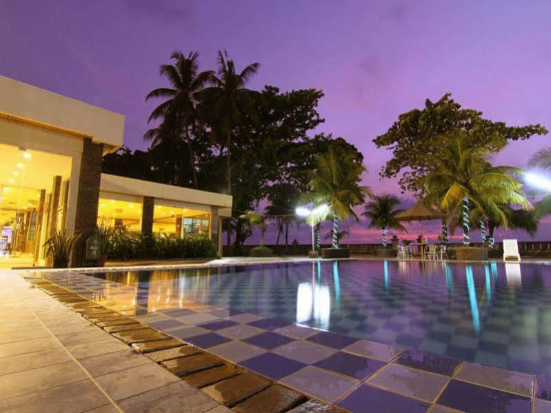 Pangeran Beach Hotel Padang  Exterior photo