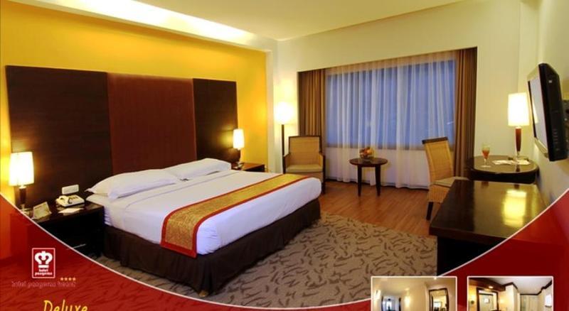 Pangeran Beach Hotel Padang  Exterior photo